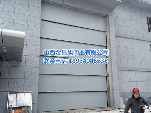 多段提升门