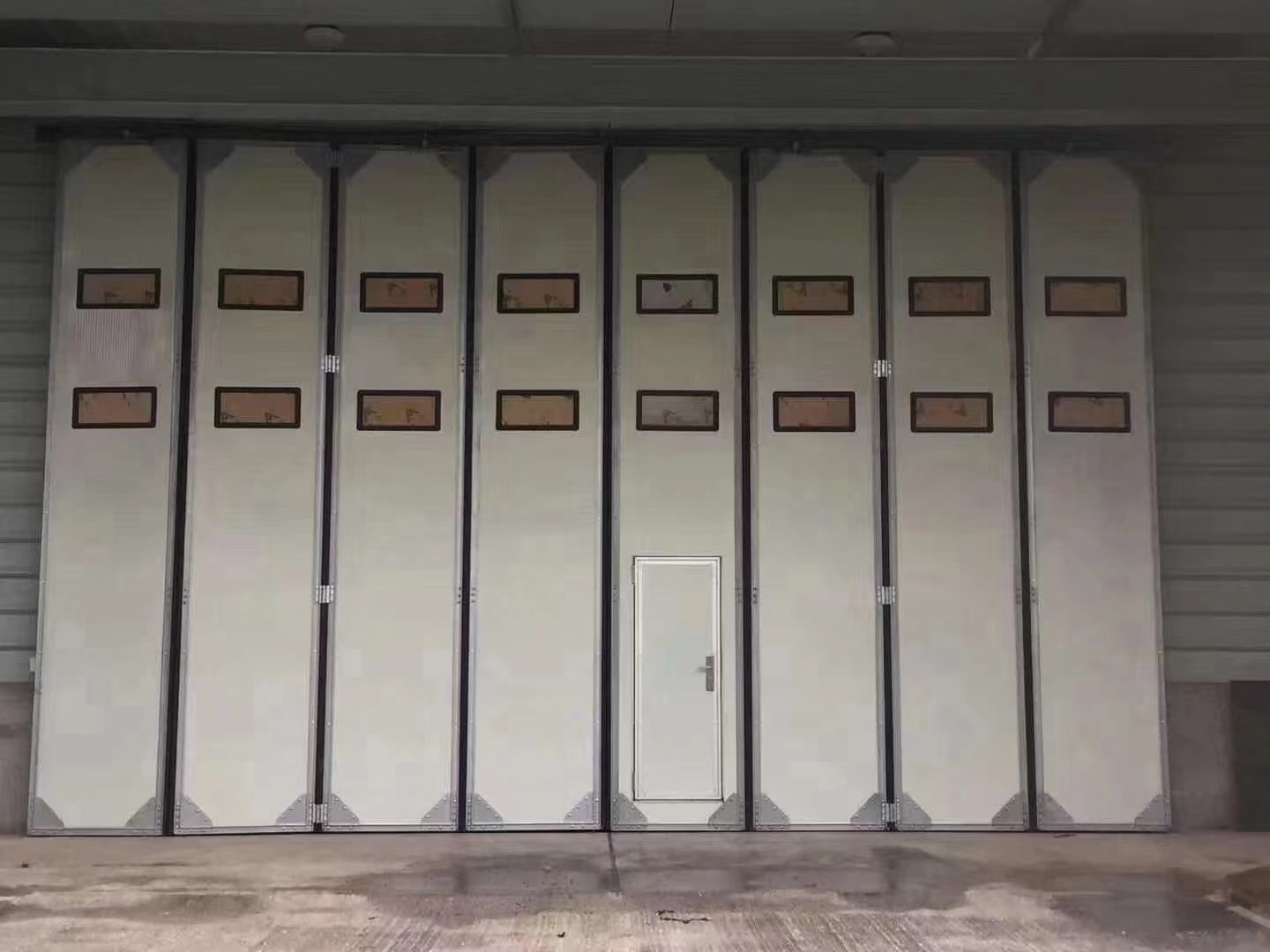 折叠门